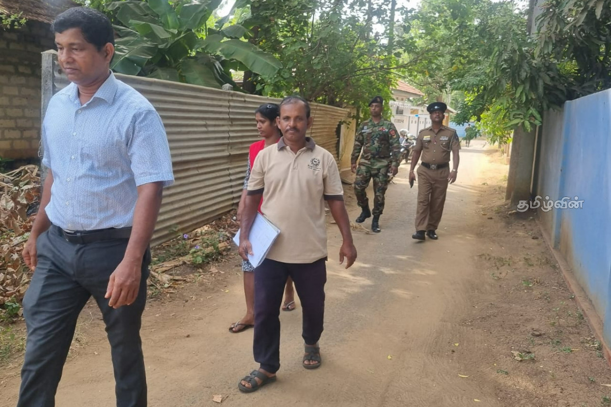 கரணவாய் கிராமம் முழுவதும் டெங்கு ஒழிப்பு நடவடிக்கை...! | Dengue Eradication Campaign Across Karanawai கரணவாய் கிராமம் முழுவதும் டெங்கு ஒழிப்பு நடவடிக்கை...! | Dengue Eradication Campaign Across Karanawai