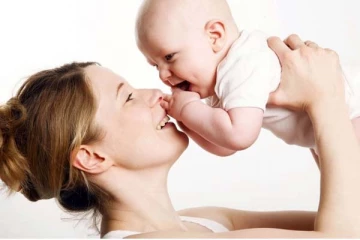 தாயிடமிருந்து குழந்தைக்கு பரவும் கொரோனா! ஆராய்ச்சியில் வெளியான தகவல்