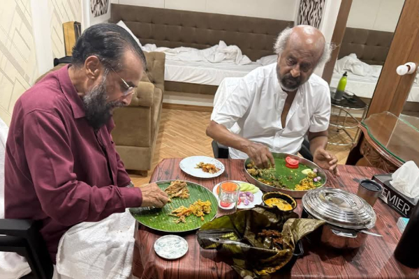 ரஜினிகாந்த் விரும்பி சாம்பிடும் மற்றும் தவிர்க்கும் உணவுகள்.. என்னென்ன தெரியுமா? இதோ | What Rajinikanth Likes To Eat And Avoids In Food