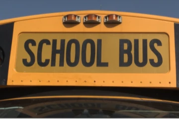 கனடாவில் பாடசாலை பஸ் சாரதியின் மோசமான செயல்