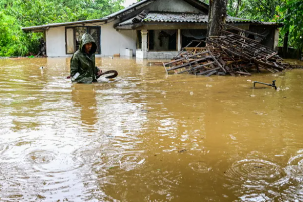 இலங்கையில் அனர்த்த உயிரிழப்பு 600 ஐ தாண்டியது | Disaster Death Toll In Sri Lanka Exceeds 600 இலங்கையில் அனர்த்த உயிரிழப்பு 600 ஐ தாண்டியது | Disaster Death Toll In Sri Lanka Exceeds 600