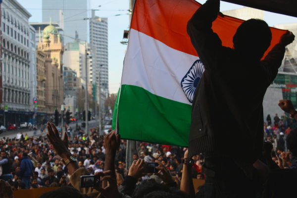 இந்தியர்கள் மீது தொடரும் இனவெறித் தாக்குதல்கள் | Racist Attacks Continue Targeting Indians Abroad