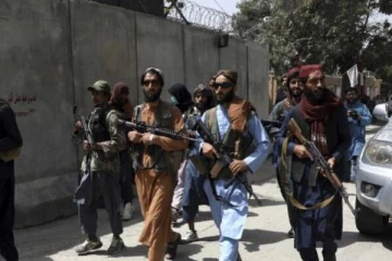 நேட்டோ படையினருக்கு உதவி செய்த நபர்களை வீடு வீடாக தேடும் தாலிபான்கள்; பீதியில் மக்கள்