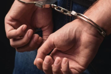 15හැවිරිදි තම දියණිය වරින් වර අපයෝජනය කර ගැබිණියක් කළ පියෙකුට අධිකරණය දුන් දඬුවම..