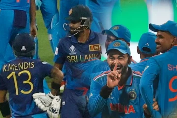 இலங்கை அணி படுதோல்வி; செயலாளர் இராஜினாமா; பொலிஸார் குவிப்பு