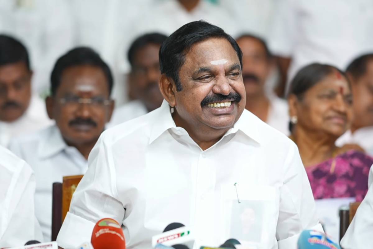 இலவச குளிர்சாதன பெட்டி; தனியார் நிறுவனங்களில் தமிழர்களுக்கே 75% வேலை - அதிமுக தேர்தல் அறிக்கை | Eps Release Admk Election Manifesto For 2026