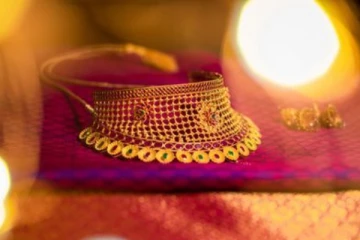 சற்றே இறக்கம் காட்டிய தங்கம் விலை - இன்றைய நிலவரம்