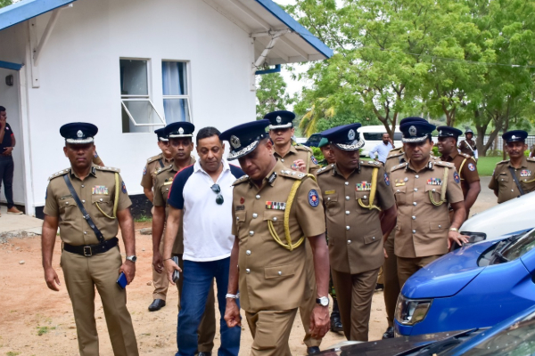 கப்பலில் வந்திறங்கிய ஆபத்தான பொருளால் அதிர்ச்சி | Shocked By Dangerous Item That Arrived On Ship