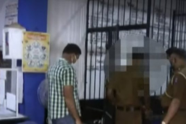 பதின்மூன்று வயது சிறுமி கடத்தல்- காவல்துறையினரின் அசமந்தம்! - ஐபிசி தமிழ்