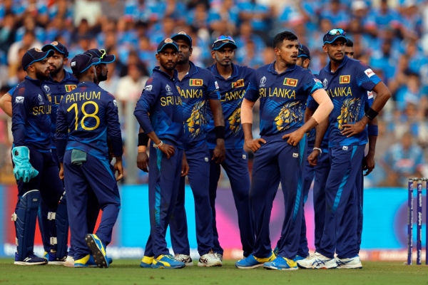 டிட்வா புயல் பாதிப்பு - நன்கொடை வழங்கும் இலங்கை கிரிக்கெட் வீரர்கள் | Srilankan Cricketers Donate To Ditwah Flood Victim