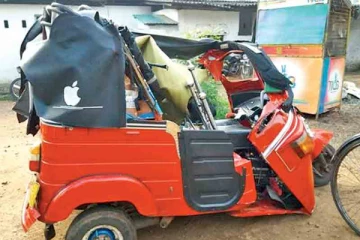 பாரவூர்தியுடன் நேருக்கு நேர் மோதல்! விபத்தில் பலியான பொலிஸ் அலுவலர்!