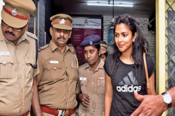 நடிகை அமலா பாலுக்கு தொல்லை - அதிரடியாக முன்னாள் காதலர் கைது! | Amala Pauls Friend Bhavninder Singh Arrested