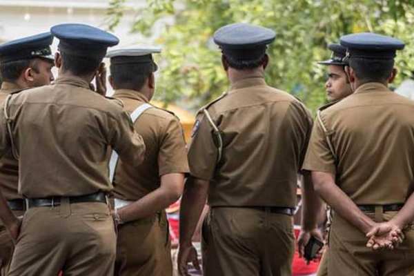 பொரளை பகுதியில் துப்பாக்கிச்சூடு நடத்திய பொலிஸார்: தப்பி சென்ற சந்தேக நபர்கள்! | Borella Drugs Checking Police Gun Shoot Suspects