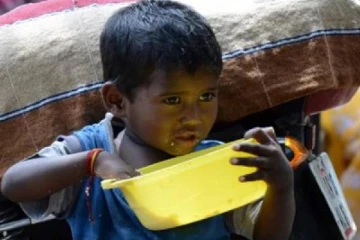 இலங்கையில் பட்டினியில் வாடும் ஒரு லட்சம் குடும்பங்கள் !