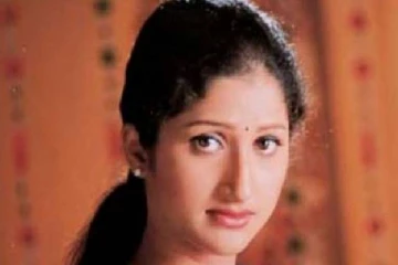 கற்பழித்து கொலை செய்யப்பட்ட நடிகை பிரதியுஷா! பத்து வருடங்களுக்குப் பிறகு ரகசியத்தை உடைத்த தாயால் பரபரப்பு