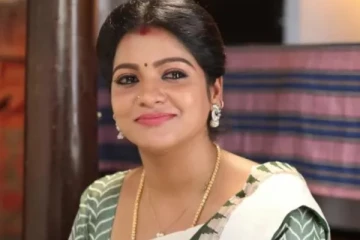 விஜய் Television Awards-ல் வந்து விருதை பெற்ற மறைந்த சீரியல் நடிகை வி.ஜே. சித்ரா - கண்கலங்க வைக்கும் தருணம்