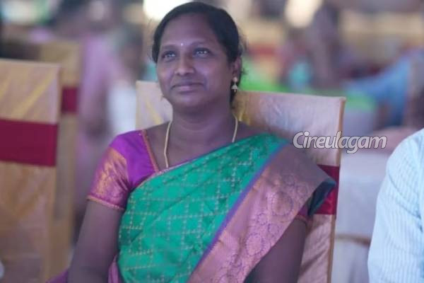 ரூ. 20 லட்சம் மதிப்புள்ள இடத்தை சரிகமப 5 புகழ் பவித்ராவிற்கு பரிசாக கொடுத்த பிரபலம்... வீடியோவுடன் இதோ | Saregamapa Season 5 Pavithra Gets House