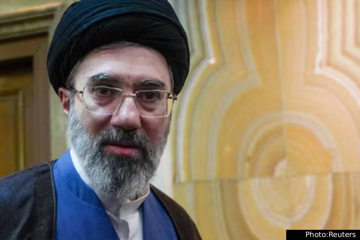 ஈரானை முற்றுகையிடும் அமெரிக்கா திட்டம்: பங்கேற்க மறுக்கும் பிரித்தானியா | Uk Rejects Us Block Iran Naval Port