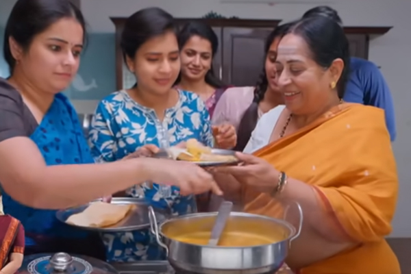 Ethirneechal: சமையலில் கலக்கும் விசாலாட்சி... மலை உச்சிக்கு சென்ற குணசேகரன் | Ethirneechal Gunasekaran Hide Mountain Ethirneechal: சமையலில் கலக்கும் விசாலாட்சி... மலை உச்சிக்கு சென்ற குணசேகரன் | Ethirneechal Gunasekaran Hide Mountain