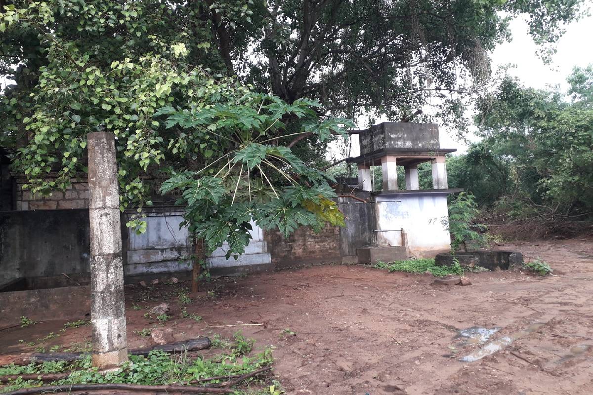 பலாலி இராஜ இராஜேஸ்வரி அம்மன் வீதிக்கு மீண்டும் பூட்டு! | Palali Raja Rajeshwari Amman Road Closed Again பலாலி இராஜ இராஜேஸ்வரி அம்மன் வீதிக்கு மீண்டும் பூட்டு! | Palali Raja Rajeshwari Amman Road Closed Again