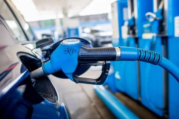 ஈரான் போரால் எரிபொருள் கட்டுப்பாட்டுக்கு தள்ளப்படும் ஐரோப்பா: எச்சரிக்கும் ஷெல் நிர்வாகி