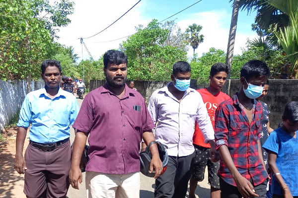 சிறுவன் உயிரிழப்பு தொடர்பில் விசாரணை கோரி கவனயீர்ப்பு போரட்டம் | Attention Campaign To Seek Inquiry Into Boy Death