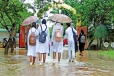 மோசமான காலநிலை ; மத்திய மாகாண பாடசாலைகளுக்கு விடுமுறை