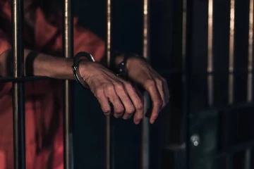 அதிகமான போதைப்பொருளை உடைமையில் வைத்திருந்த இளைஞனுக்கு ஆயுள் தண்டனை