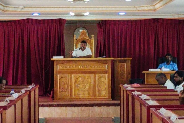 நாட்டில் இடம்பெற்ற இருவேறு முக்கிய சம்பவங்களை கண்டித்து பிரேரணை நிறைவேற்றம் (Photos)