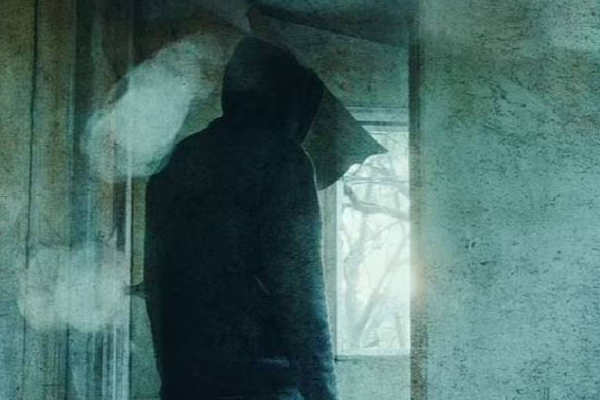 பிரித்தானிய நபர் ஒருவரை பீதியடைய வைத்த திகில் சம்பவம் | Horror Incident That Made A British Person Panic