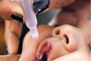 போலியோ சொட்டு மருந்துக்கு பதிலாக சானிடைசர்... 12 குழந்தைகளின் நிலை என்ன?