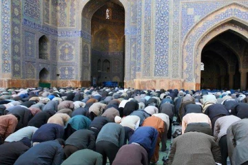 ஜூம்மா தொழுகைகள் தற்காலிகமாக நிறுத்தம்