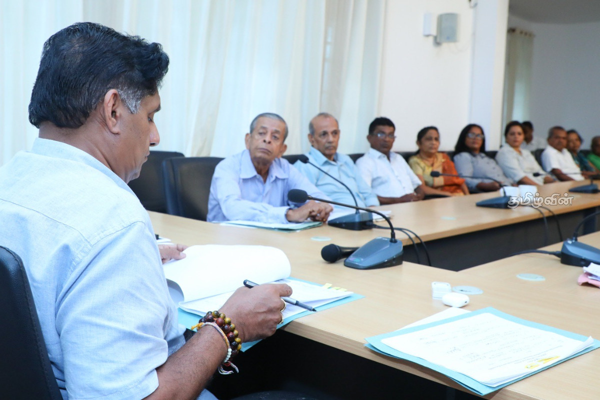 விவசாயிகளை வாழ வைப்பதாகக் கூறிவிட்டு இன்று நட்டாற்றில் கைவிட்டுள்ளது அநுர அரசு - சஜித் குற்றச்சாட்டு | Sajith Accuses Anura Government Abandoning Farmers விவசாயிகளை வாழ வைப்பதாகக் கூறிவிட்டு இன்று நட்டாற்றில் கைவிட்டுள்ளது அநுர அரசு - சஜித் குற்றச்சாட்டு | Sajith Accuses Anura Government Abandoning Farmers
