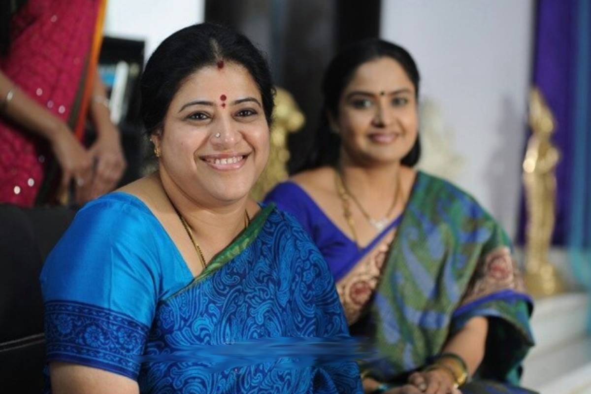 பணக்கார குடும்பத்தில் பிறந்தாலும் இன்று யாருமில்லாத அனாதை - கண்ணீருடன் நடிகை சுதா | Actre Sudha Talk About Her Life Happends Net Worth