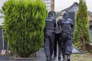 புலம்பெயர்ந்தோரை கடத்தும் கும்பல்: ஜேர்மனியில் இருவர் கைது