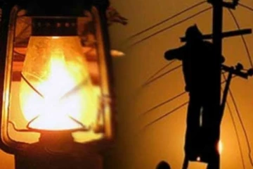 අද සහ හෙට රටපුරාම වෙනස් වුන විදුලි කප්පාදුව.. (PHOTOS)