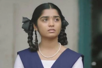 பட வாய்ப்புக்காக கவர்ச்சியில் எல்லை மீறும் ஜானு.. வாயடைத்து போன ரசிகர்கள்