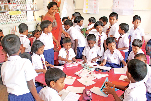 அரசாங்கத்தின் தவறுகளால் அதிபர்களும் பலியாகின்றனர்! ஆசிரியர் சங்கத்தின் உபதலைவர் சாடல் | Vice President Request To Provide Lunch Fund
