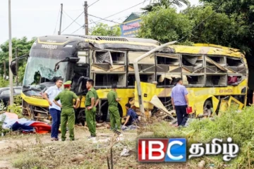 வெளிநாடொன்றில் பேருந்து விபத்து : குழந்தைகள் உள்ளிட்ட 10 பேர் பலி!