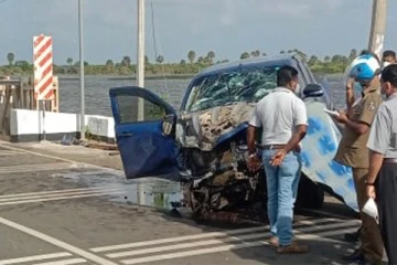 யாழில் இடம்பெற்ற வாகன விபத்தில் ஒருவர் படுகாயம் (Photos)