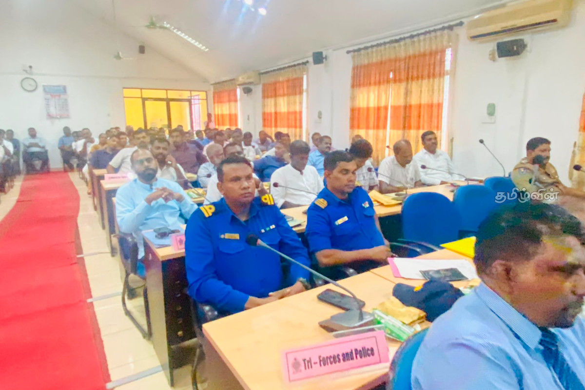 கடற்தொழிலாளர்களின் பிரச்சினைகள்! மட்டக்களப்பு மாவட்ட ஒருங்கிணைப்புக்குழு கூட்டத்தில் ஆராய்வு | Batticaloa District Coordination Committee Meeting
