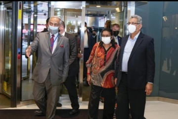 ஜீ.எல். பீரிஸின் அறிவிப்பு - மீண்டும் தென்னிலங்கை அரசியலில் ஏற்படவுள்ள கொதிநிலை!