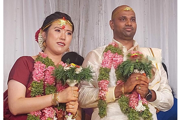 தென் கொரியா பெண்ணை இந்து முறைப்படி திருமணம் செய்த தமிழ் இளைஞர்! | Tamil Nadu Youth Who Married A South Korean Woman