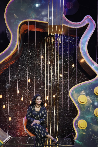 சிறகடிக்க ஆசையில் வேலையணிந்து வரும் மீனாவா இது? அட்டகாசமான ஸ்டைலில் வெளியிட்ட புகைப்படம் | Siragadikka Aasai Meena Photo In Modern Dress