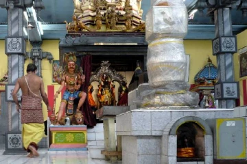 சுவிஸில் இந்து கோவில்களை குறிவைத்து நடக்கும் சம்பவங்கள்! எச்சரிக்கை தகவல்