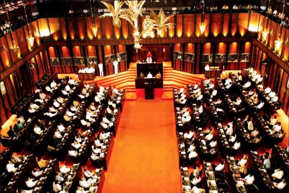 நாடாளுமன்ற சிரேஷ்ட அதிகாரிகள் இடமாற்றம் | Transfer Of Senior Parliamentary Officials