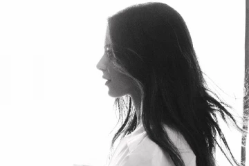 ரூ.165 கோடி நெக்லஸ்.,ரூ.450 கோடி பங்களா! ஆடம்பரத்தில் மிதக்கும் இந்திய பெண் யார்?