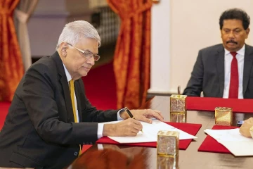 பதில் ஜனாதிபதியாக ரணில் இன்று பதவி பிரமாணம்