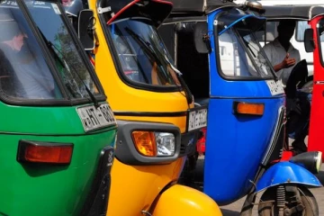 முச்சக்கரவண்டி சாரதிக்கு பயணிகளால் காத்திருந்த அதிர்ச்சி!