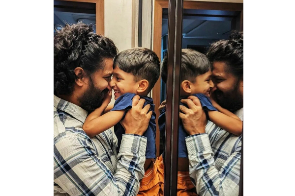 நடிகர் நானியின் மகனை பார்த்துள்ளீர்களா.. இதோ அழகிய புகைப்படம் | Naani With His Son Arjun